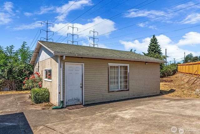 7660 S 126th Street, Seattle, WA 98178