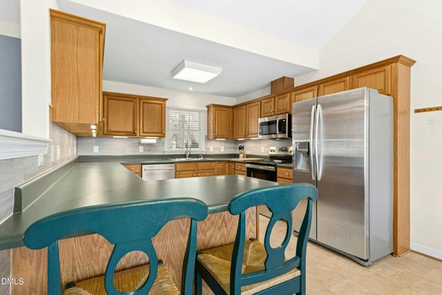 160 Glenmore Circle, Youngsville, NC 27596