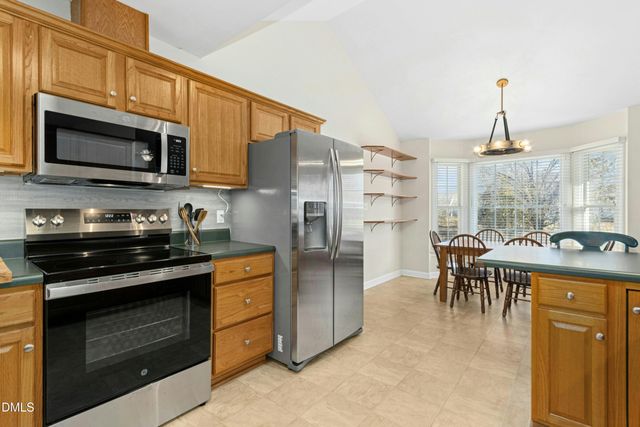 160 Glenmore Circle, Youngsville, NC 27596