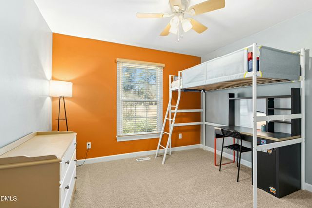 160 Glenmore Circle, Youngsville, NC 27596