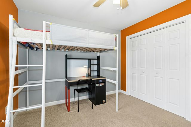 160 Glenmore Circle, Youngsville, NC 27596