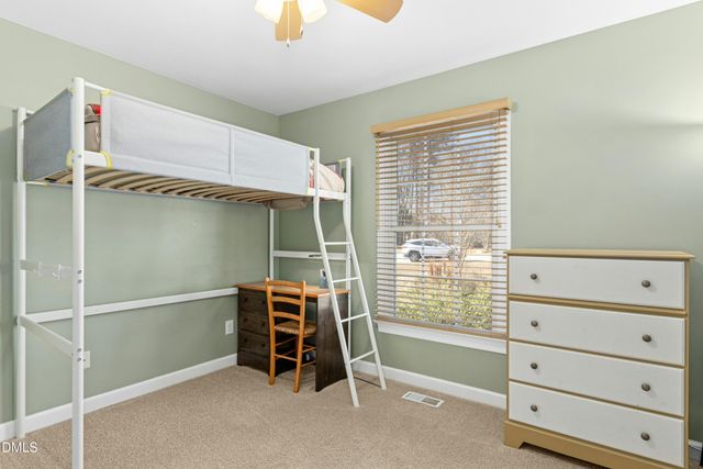 160 Glenmore Circle, Youngsville, NC 27596