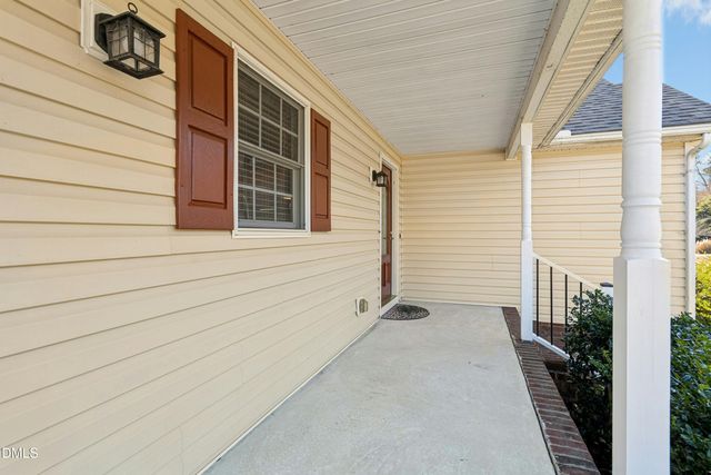 160 Glenmore Circle, Youngsville, NC 27596