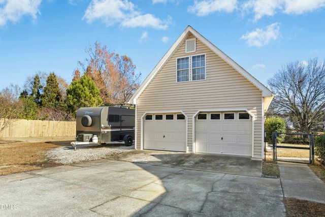 160 Glenmore Circle, Youngsville, NC 27596