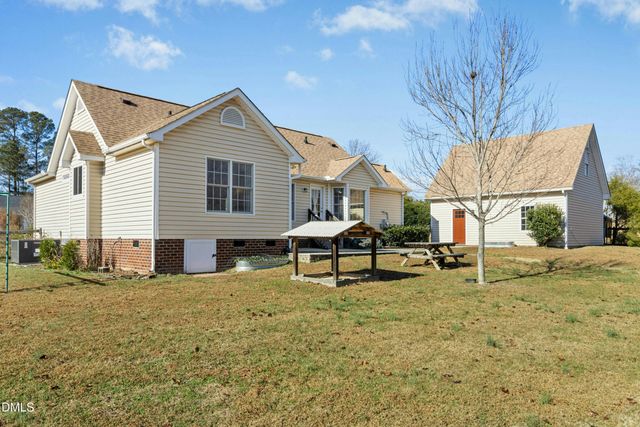 160 Glenmore Circle, Youngsville, NC 27596