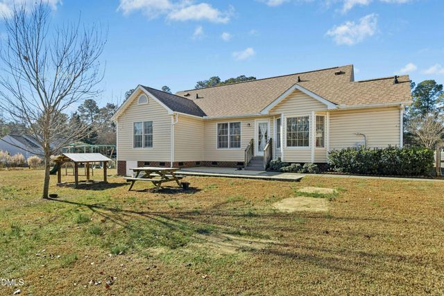 160 Glenmore Circle, Youngsville, NC 27596