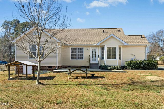 160 Glenmore Circle, Youngsville, NC 27596