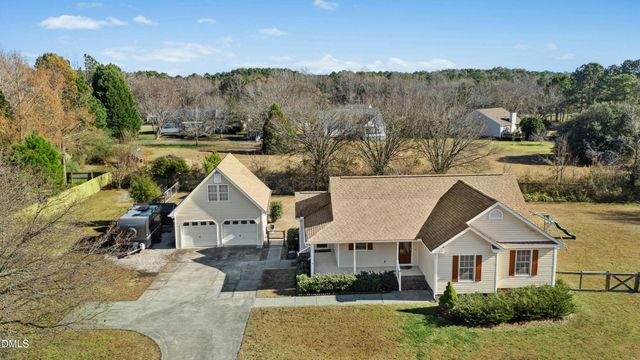 160 Glenmore Circle, Youngsville, NC 27596