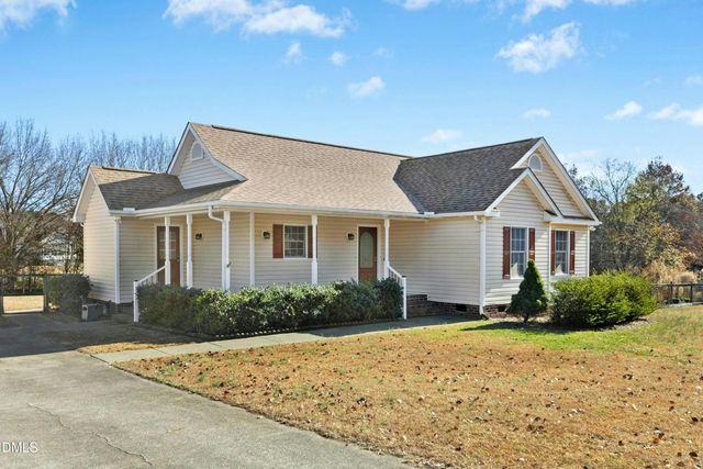 160 Glenmore Circle, Youngsville, NC 27596