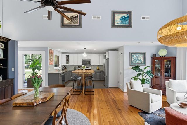 1031 Lakeview Drive, Mount Pleasant, SC 29464