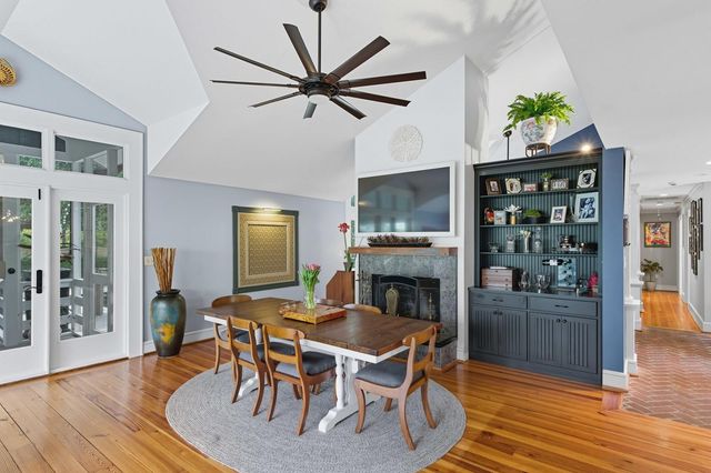 1031 Lakeview Drive, Mount Pleasant, SC 29464