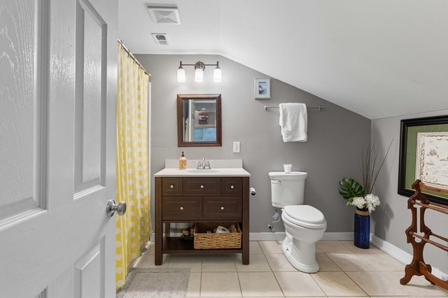 1031 Lakeview Drive, Mount Pleasant, SC 29464