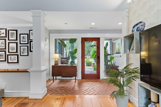 1031 Lakeview Drive, Mount Pleasant, SC 29464