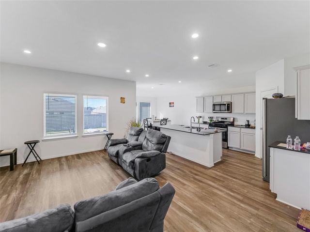 40519 Crisp Beech Street, Magnolia, TX 77354