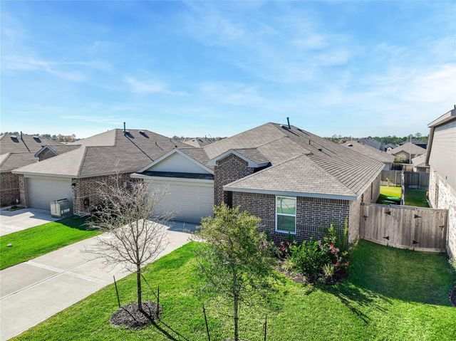40519 Crisp Beech Street, Magnolia, TX 77354