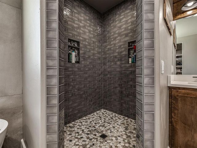 120408 S 4201 Road, Eufaula, OK 74432