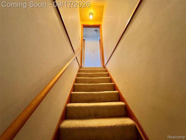 1367 W Saratoga Street, Ferndale, MI 48220