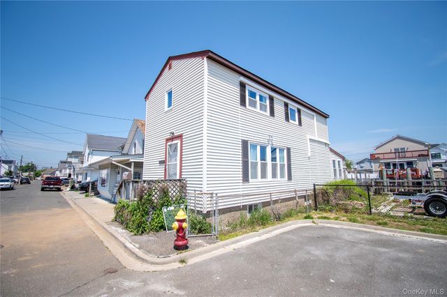 146 Beach Avenue, Bellmore, NY 11710
