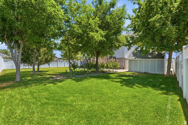 3538 W 2400 S, Syracuse, UT 84075