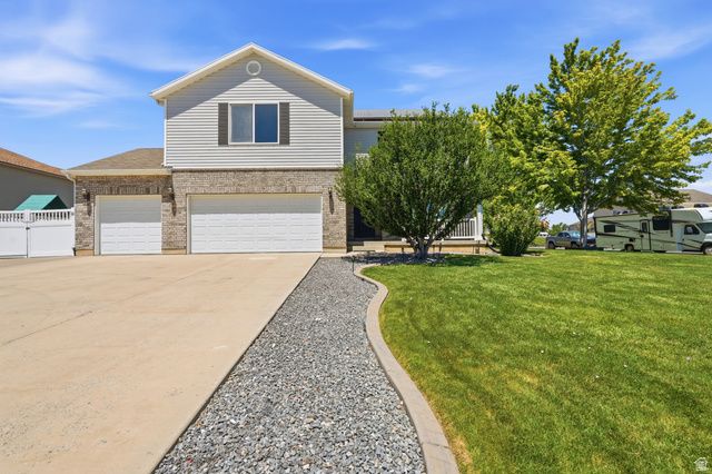3538 W 2400 S, Syracuse, UT 84075