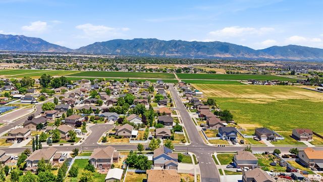 3538 W 2400 S, Syracuse, UT 84075