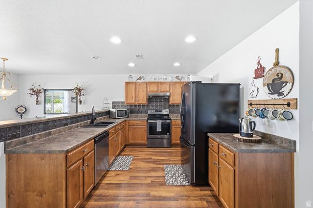 3538 W 2400 S, Syracuse, UT 84075