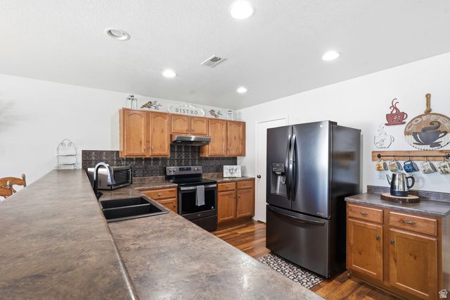 3538 W 2400 S, Syracuse, UT 84075