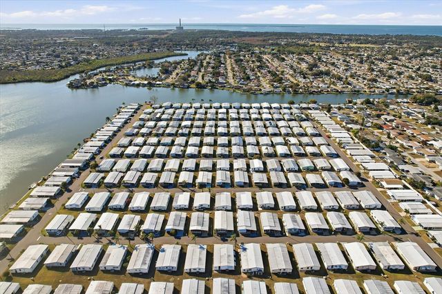 2045 HILO DRIVE, Holiday, FL 34691