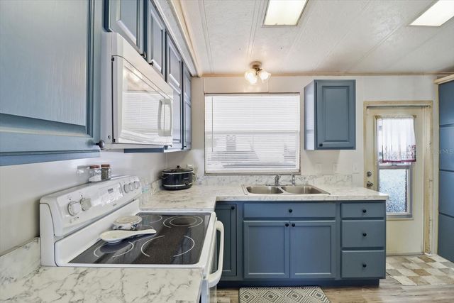 2045 HILO DRIVE, Holiday, FL 34691