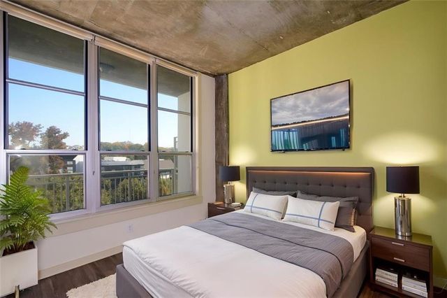 245 N HIGHLAND NE Avenue 402, Atlanta, GA 30307