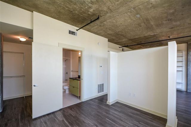 245 N HIGHLAND NE Avenue 402, Atlanta, GA 30307