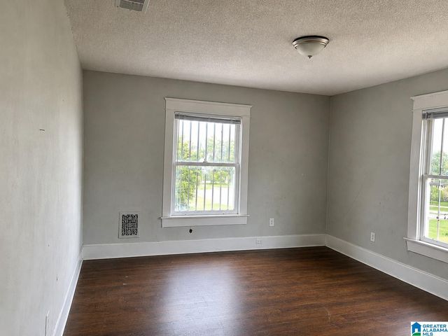 2608 AVENUE T, Birmingham, AL 35218