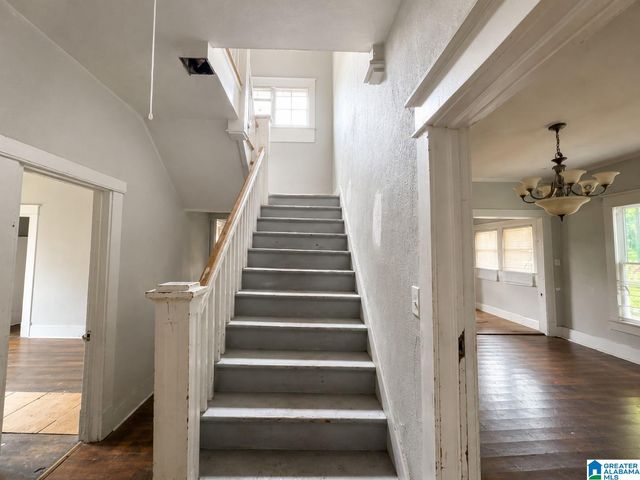 2608 AVENUE T, Birmingham, AL 35218