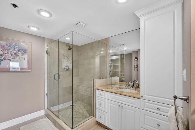 364 Golfview Road 506, North Palm Beach, FL 33408