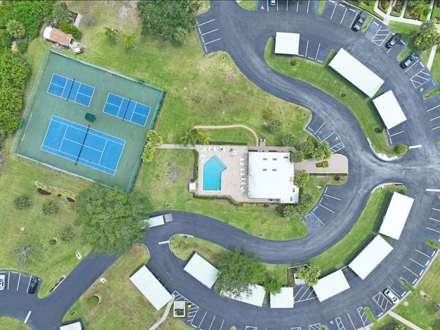 6901 SE Constitution Boulevard 204, Hobe Sound, FL 33455