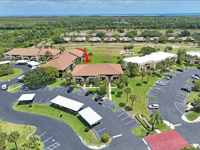 6901 SE Constitution Boulevard 204, Hobe Sound, FL 33455