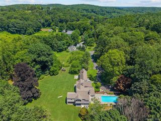 9 Oregon Road, Bedford Corners, NY 10549