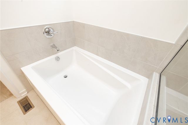 6201 Old Roxbury Rd, New Kent, VA 23141