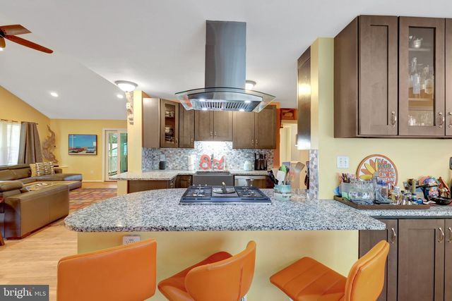 6631 KIRKLEY AVE, Mclean, VA 22101