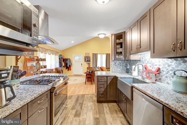 6631 KIRKLEY AVE, Mclean, VA 22101