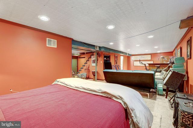 6631 KIRKLEY AVE, Mclean, VA 22101