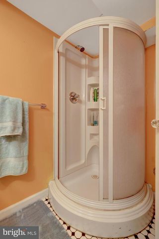 6631 KIRKLEY AVE, Mclean, VA 22101