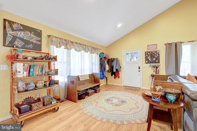 6631 KIRKLEY AVE, Mclean, VA 22101