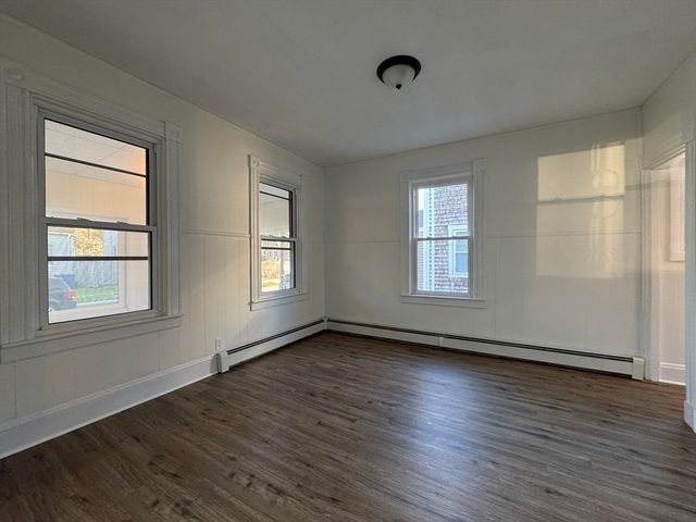 26 Keene St, New Bedford, MA 02740