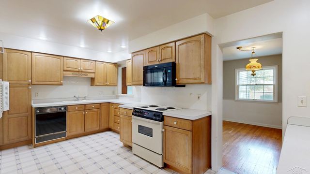 1714 Avalon Avenue, Saginaw Twp, MI 48638