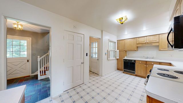 1714 Avalon Avenue, Saginaw Twp, MI 48638