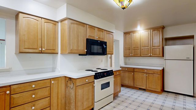 1714 Avalon Avenue, Saginaw Twp, MI 48638
