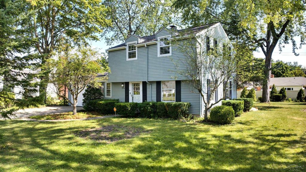 1714 Avalon Avenue, Saginaw Twp, MI 48638