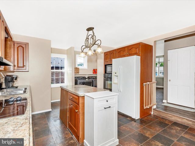 417 W FIFTH STREET, Waynesboro, PA 17268