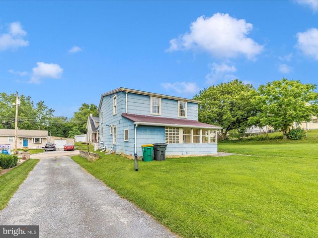 417 W FIFTH STREET, Waynesboro, PA 17268